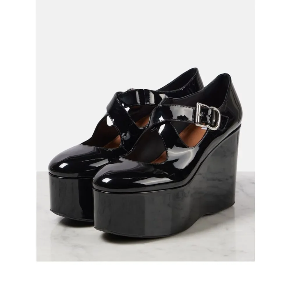 New ALAÏA Criss Cross Patent Leather Wedges Size 39/ US 9